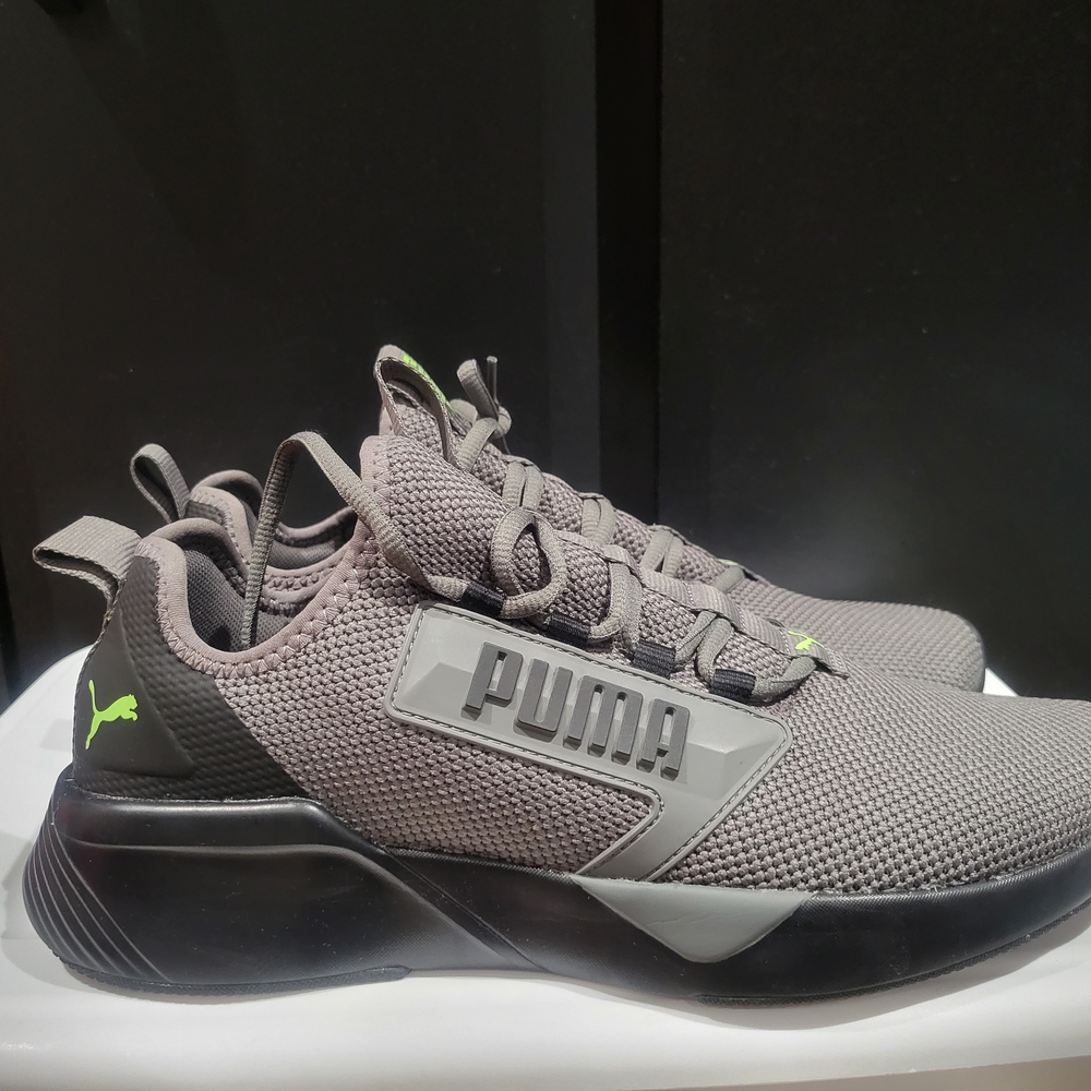 Puma Retaliate Men’s Gray Mesh Sneakers with Neon Green Accent